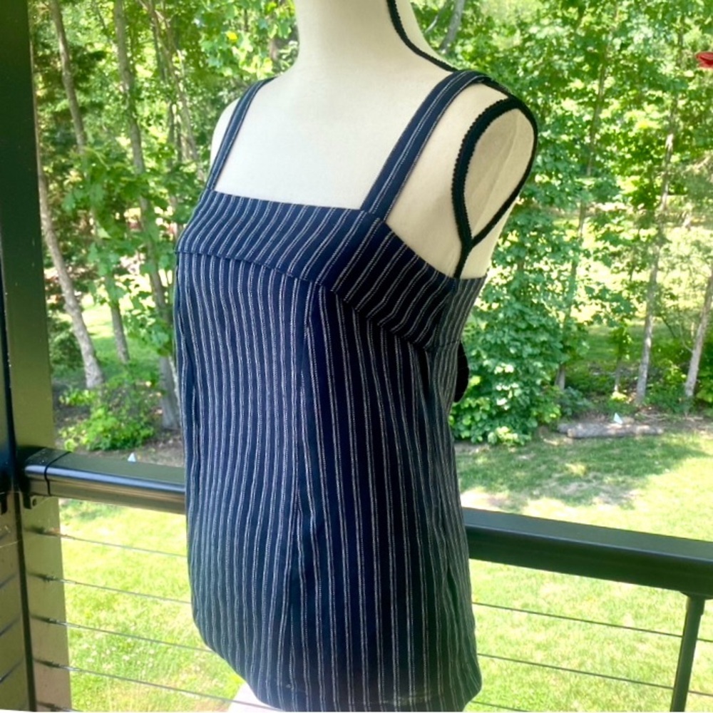 J.Crew ‘Point Sur’ Navy & White Pinstriped Striped Sleeveless Top. Size M 💕